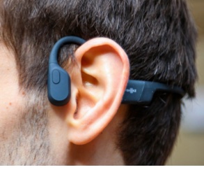 Example of bone conduction headphones